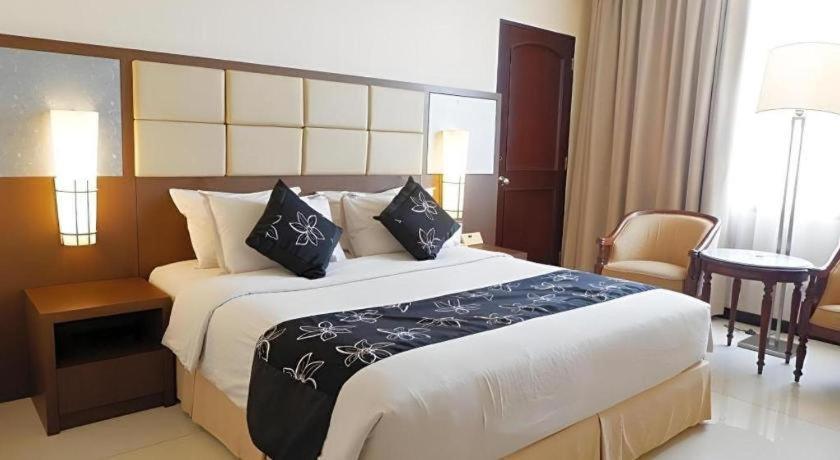 Kedaton Hotel Bandung Exterior photo